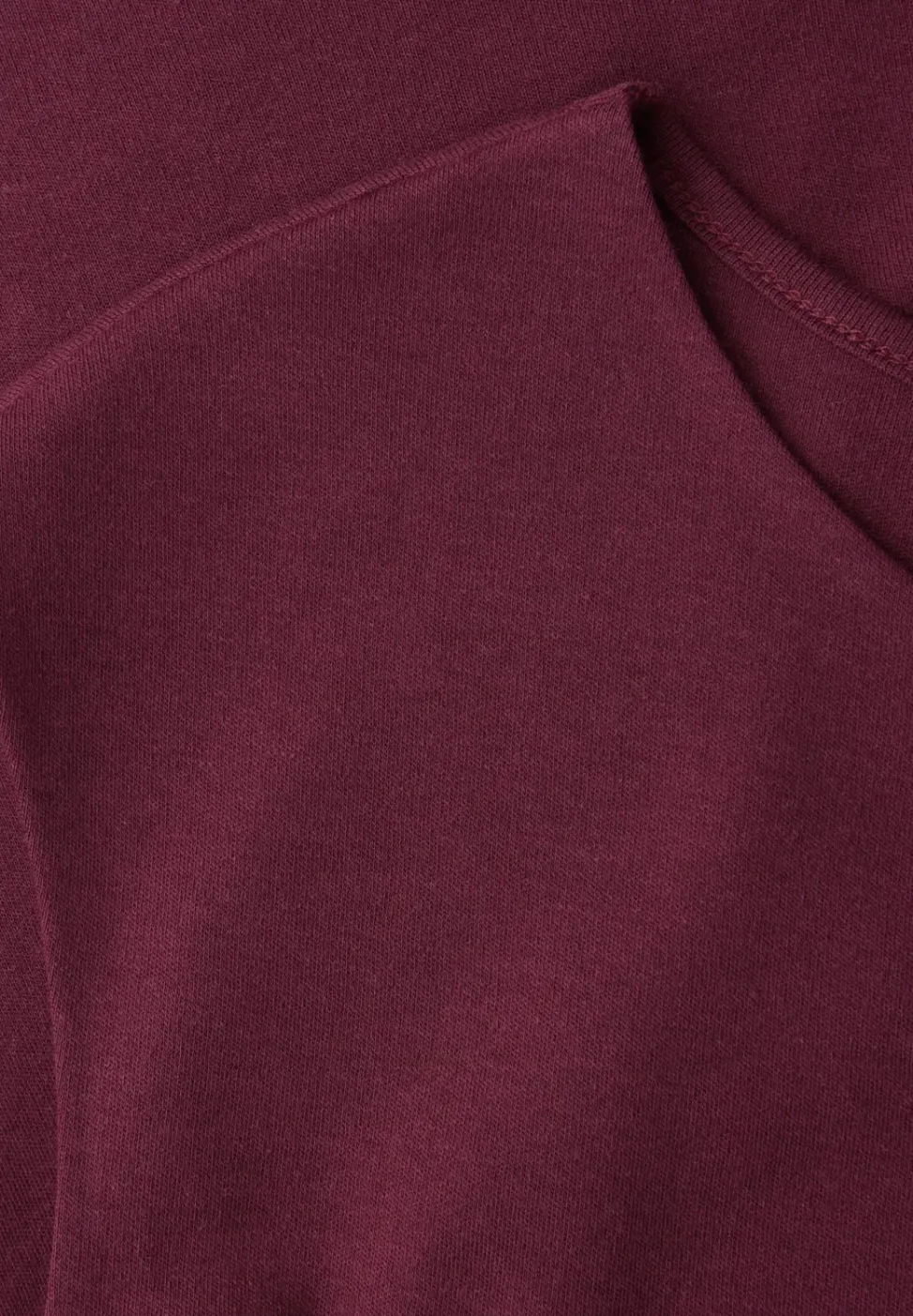 Basic Shirt mit U-Boot-Ausschnitt