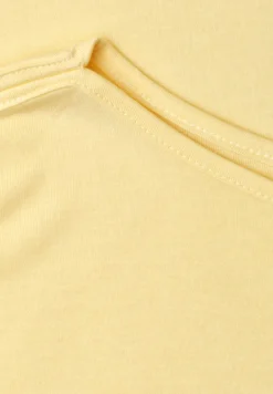 Basic Shirt mit U-Boot-Ausschnitt