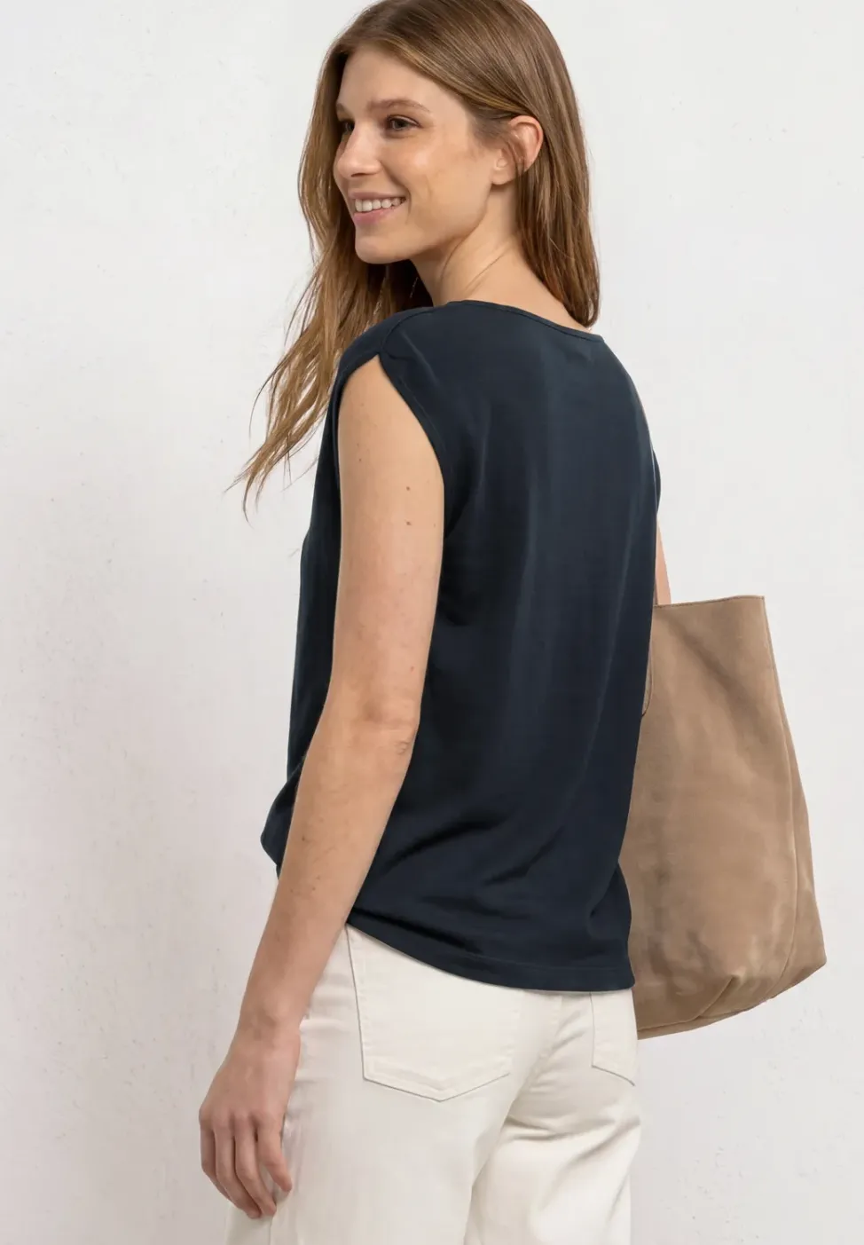 Basic Shirt mit U-Boot-Ausschnitt