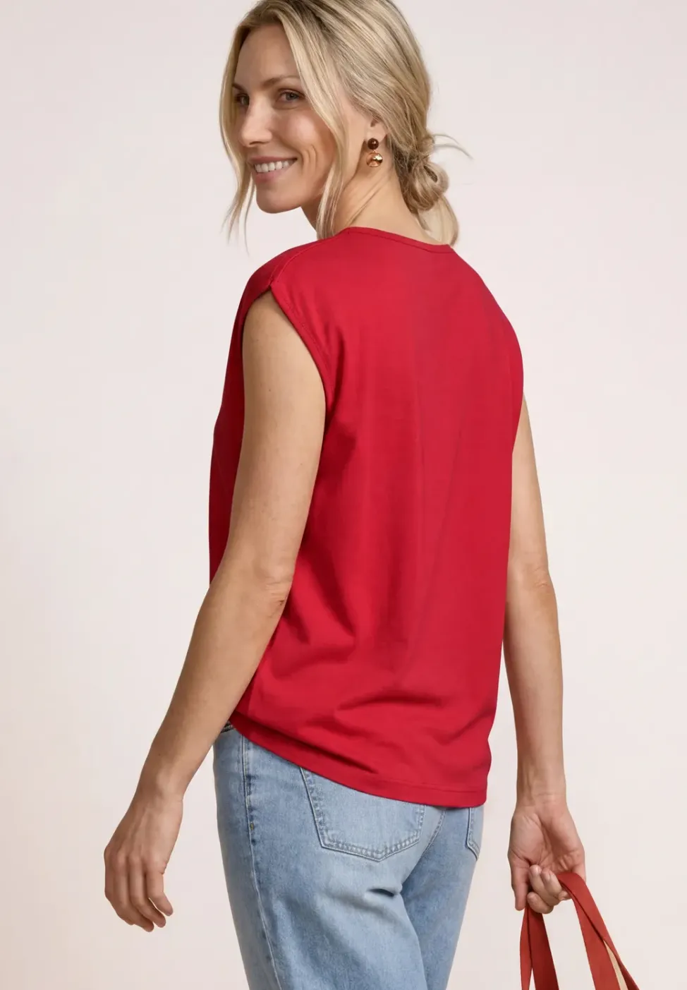 Basic Shirt mit U-Boot-Ausschnitt