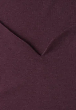 Basic Top mit Herzausschnitt