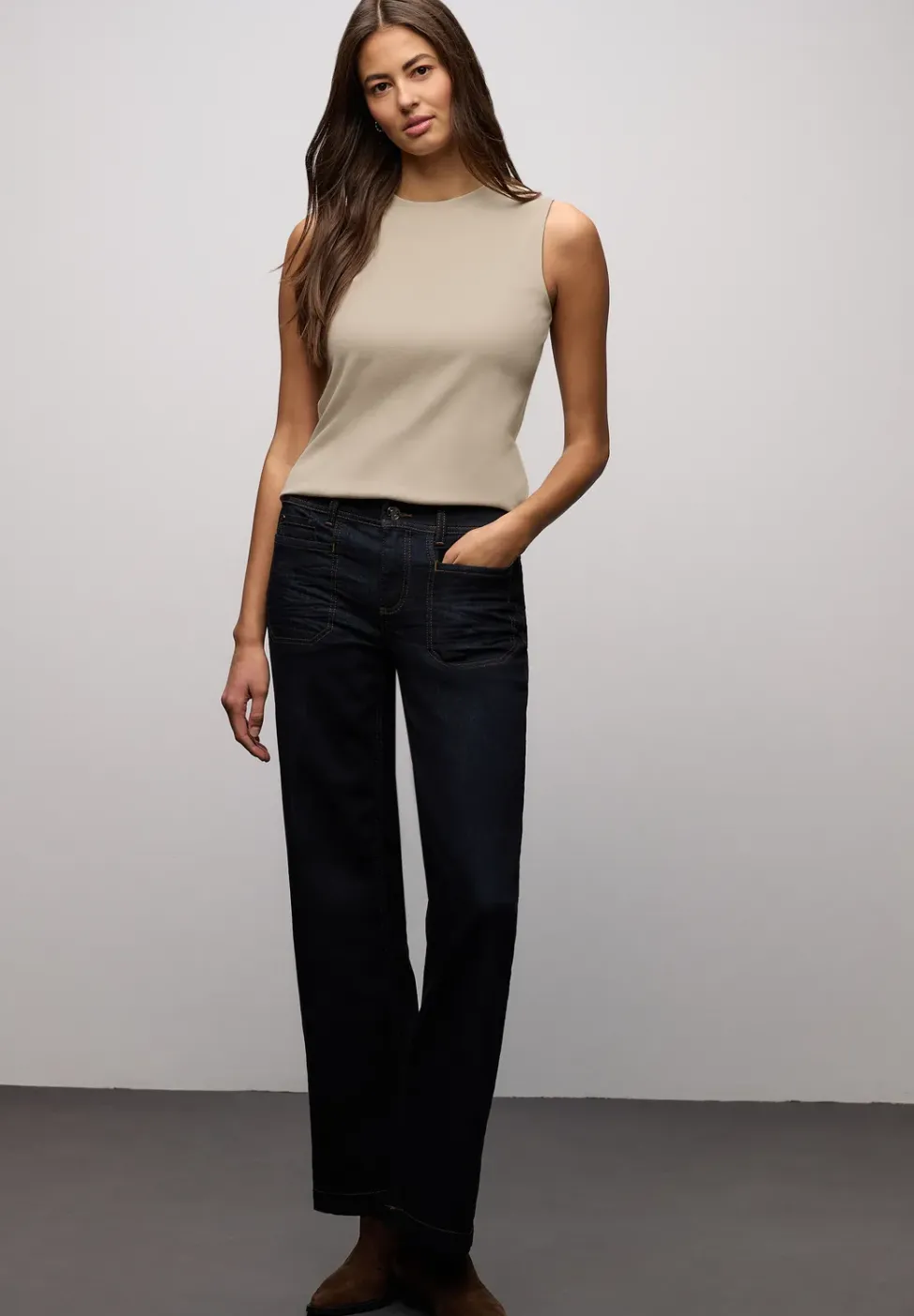 Basic Top mit Rippstruktur