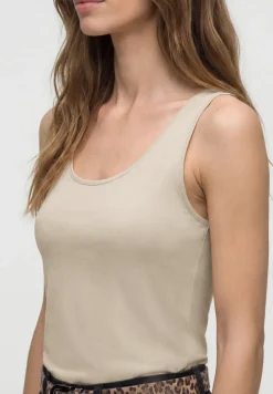 Basic Top mit Rundhals in Unifarbe