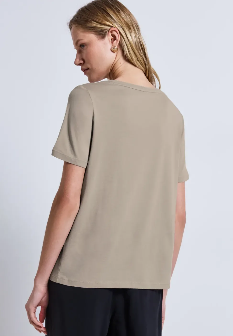 Basic T-Shirt