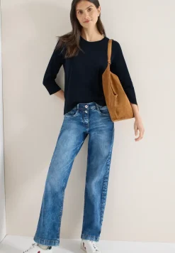 Basic T-Shirt