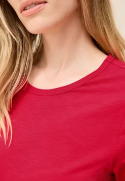 Basic T-Shirt