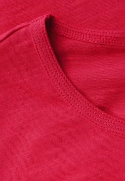 Basic T-Shirt