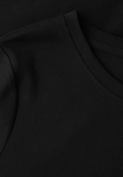Basic T-Shirt aus reiner Baumwolle