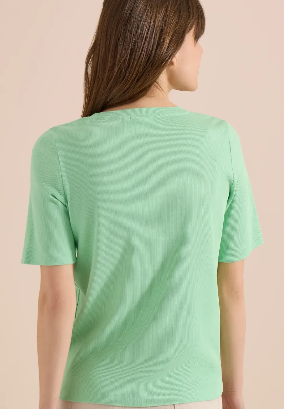 Basic T-Shirt in Rippstruktur