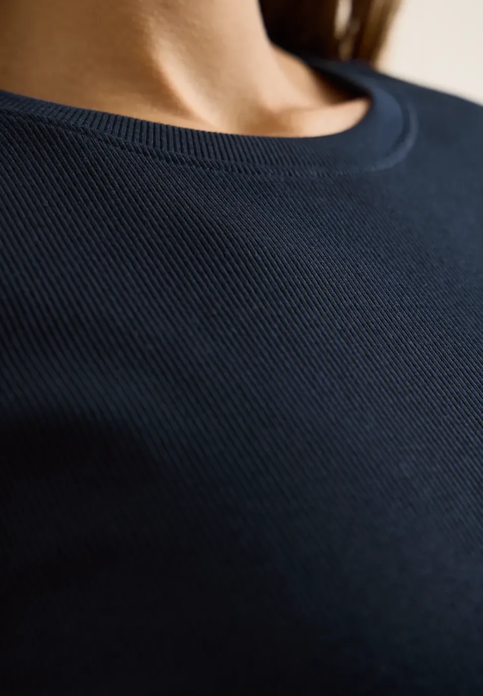 Basic T-Shirt in Rippstruktur