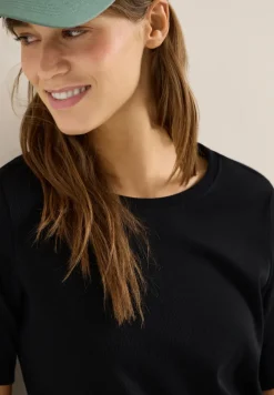 Basic T-Shirt in Rippstruktur