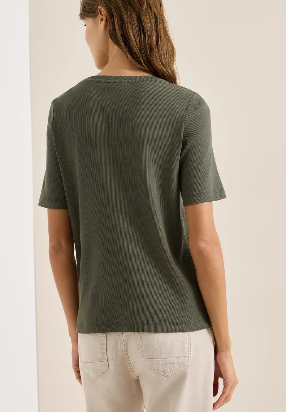 Basic T-Shirt in Rippstruktur