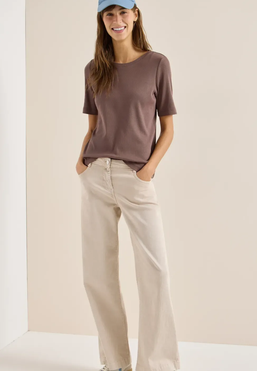 Basic T-Shirt in Rippstruktur
