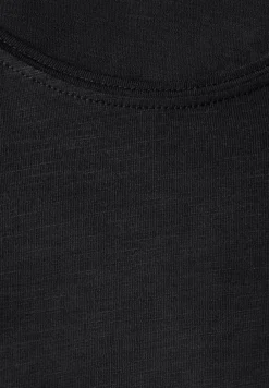 Basic T-Shirt in Unifarbe