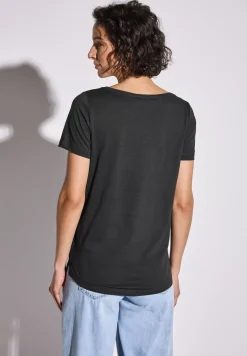 Basic T-Shirt in Unifarbe