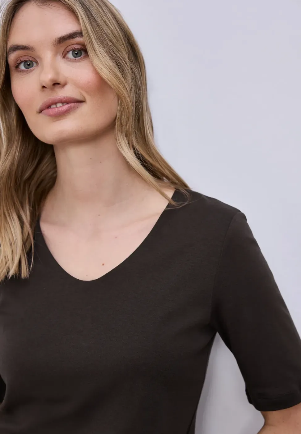 Basic T-Shirt mit blickdichter Front