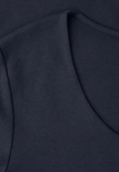 Basic T-Shirt mit Herzausschnitt