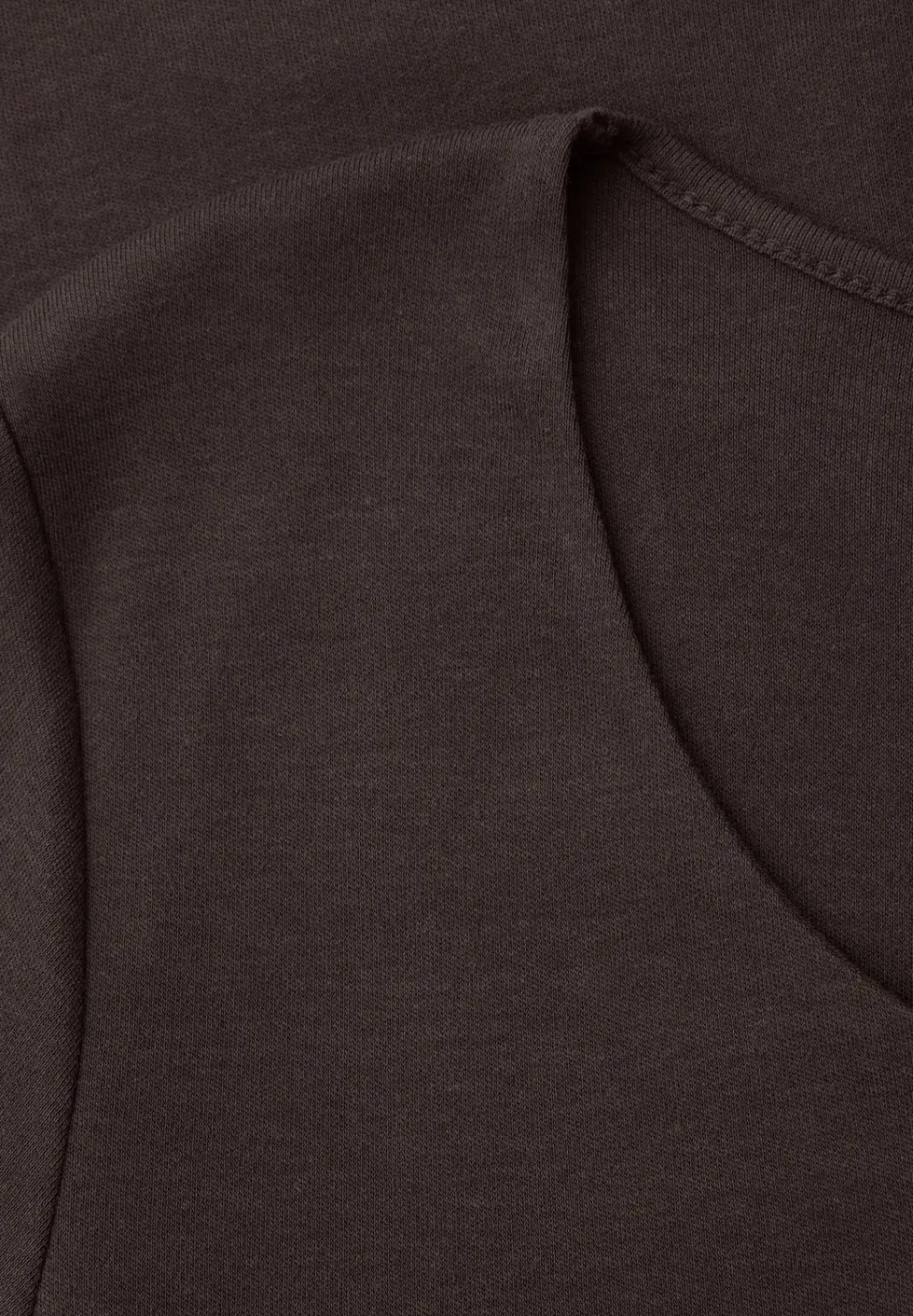 Basic T-Shirt mit Herzausschnitt