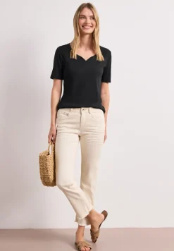 Basic T-Shirt mit Herzausschnitt
