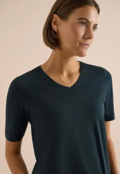 Basic T-Shirt mit Kurzarm und V-Neck