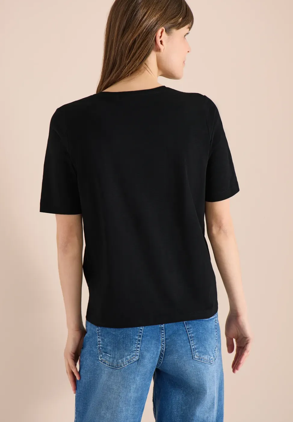 Basic T-Shirt mit Kurzarm und V-Neck