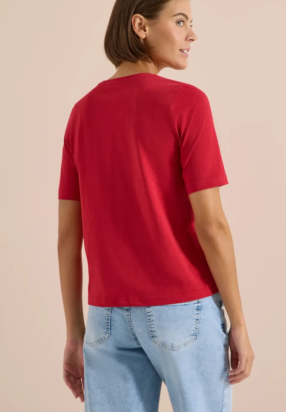 Basic T-Shirt mit Kurzarm und V-Neck