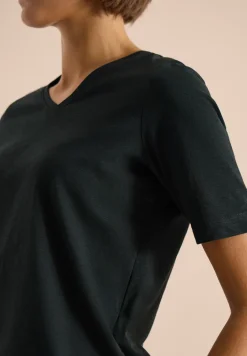 Basic T-Shirt mit Kurzarm und V-Neck