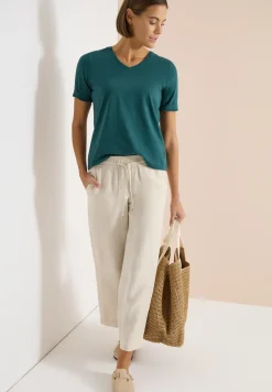 Basic T-Shirt mit Kurzarm und V-Neck