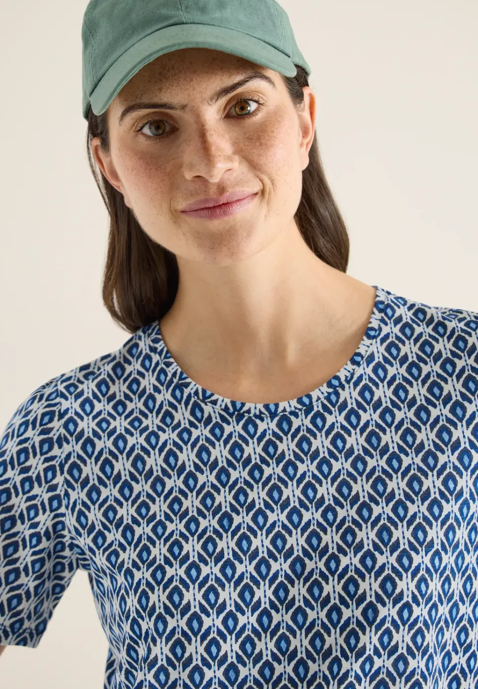 Basic T-Shirt mit Minimal Print