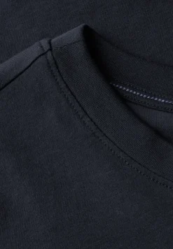 Basic T-Shirt mit Print