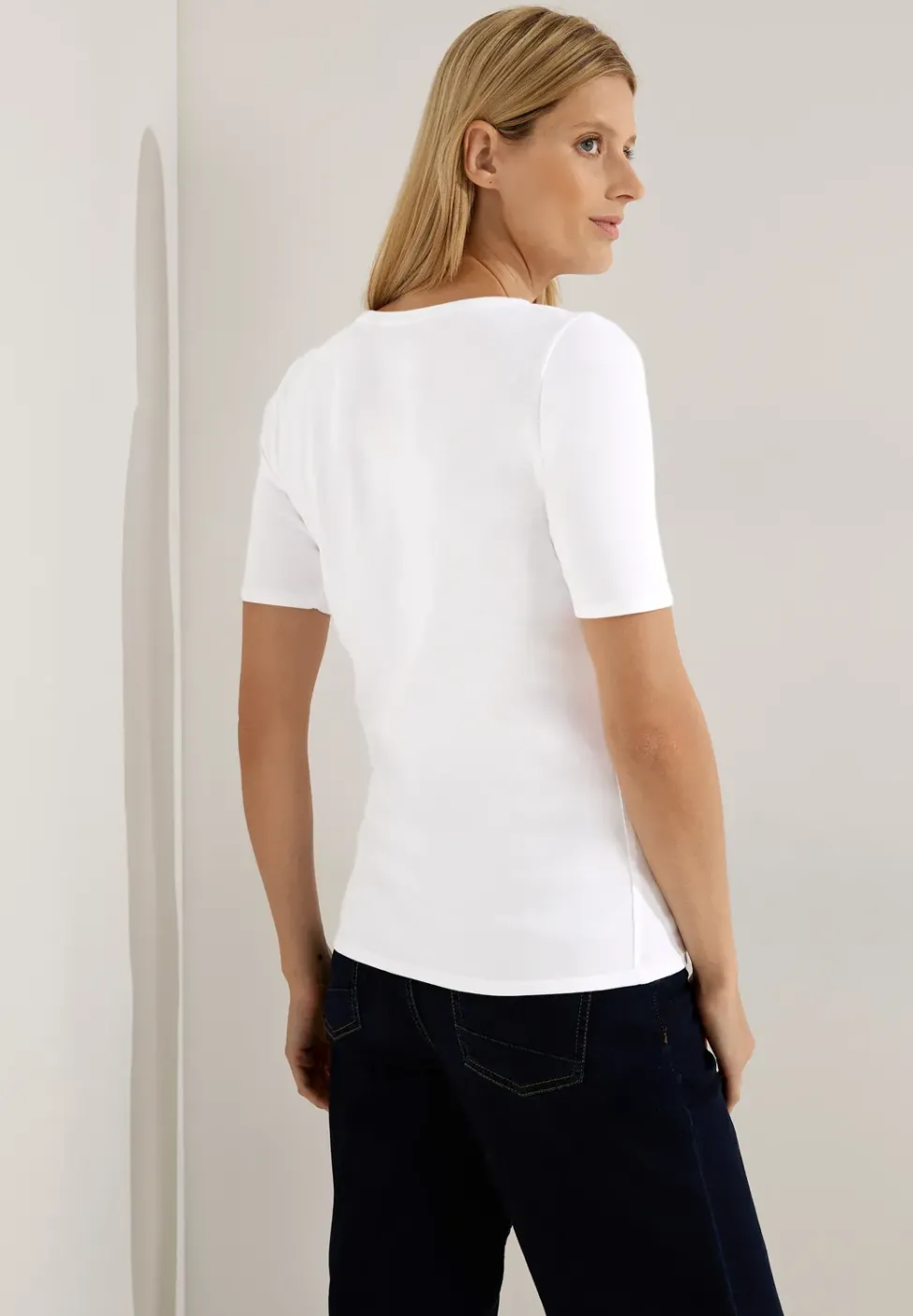 Basic T-Shirt mit Rundhals in Unifarbe