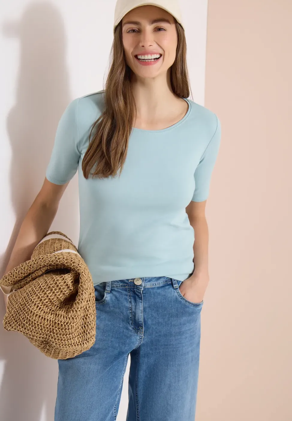 Basic T-Shirt mit Rundhals in Unifarbe