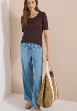Basic T-Shirt mit Rundhals in Unifarbe