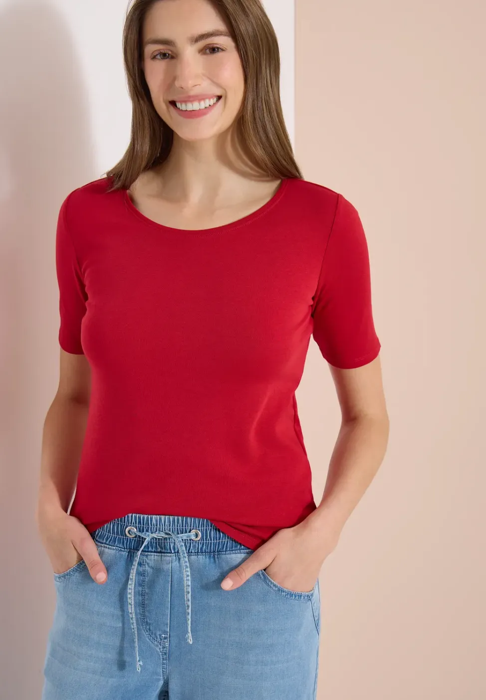 Basic T-Shirt mit Rundhals in Unifarbe