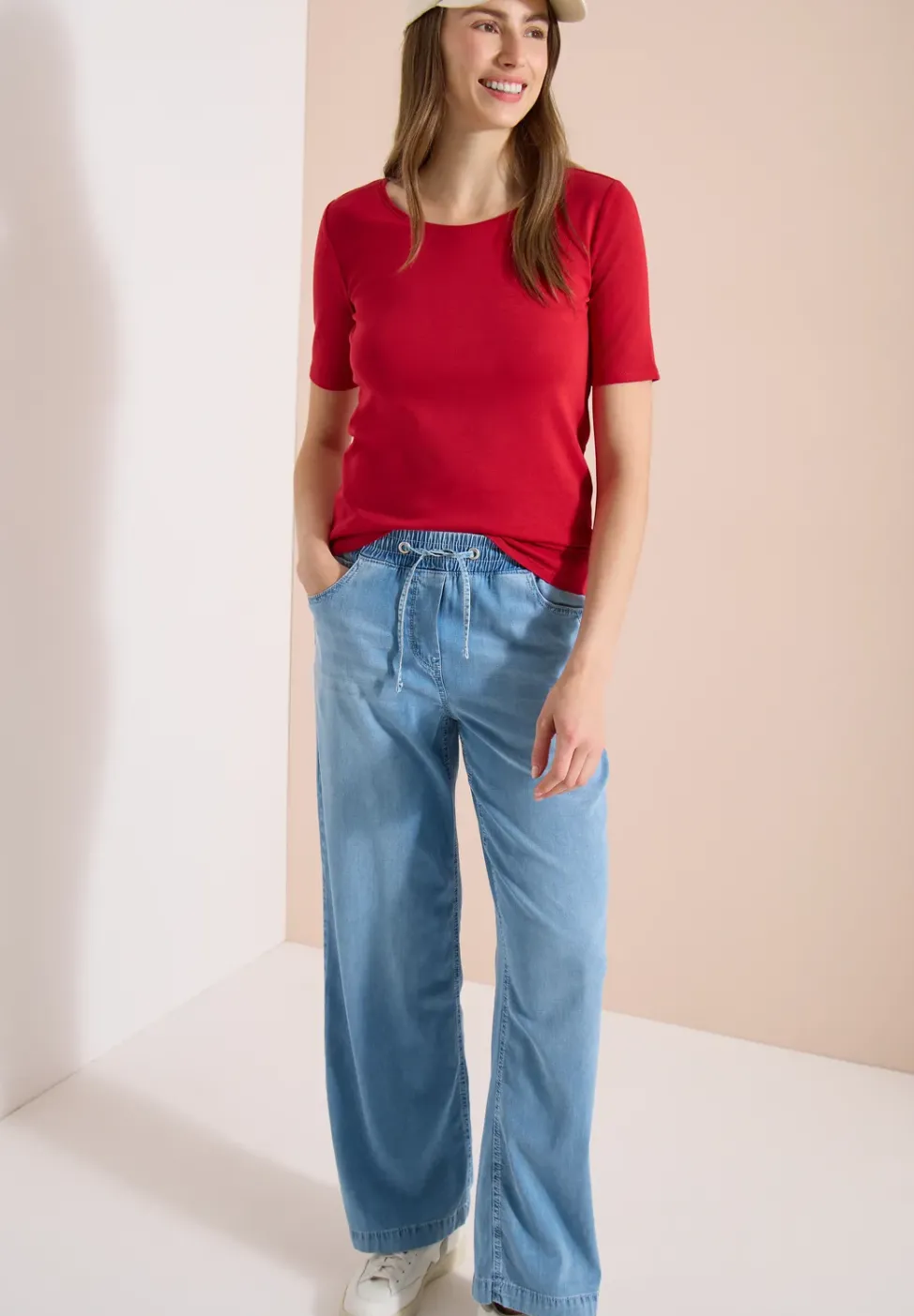 Basic T-Shirt mit Rundhals in Unifarbe
