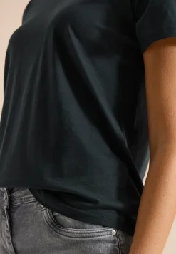 Basic T-Shirt mit Rundhals in Unifarbe