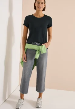 Basic T-Shirt mit Rundhals in Unifarbe