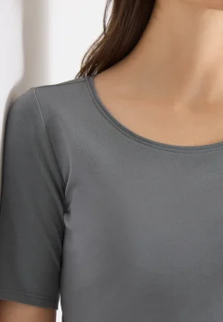 Basic T-Shirt mit Rundhals in Unifarbe