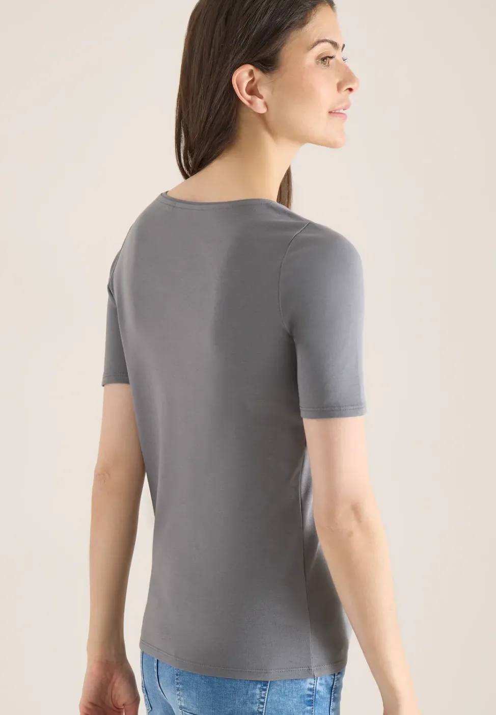 Basic T-Shirt mit Rundhals in Unifarbe
