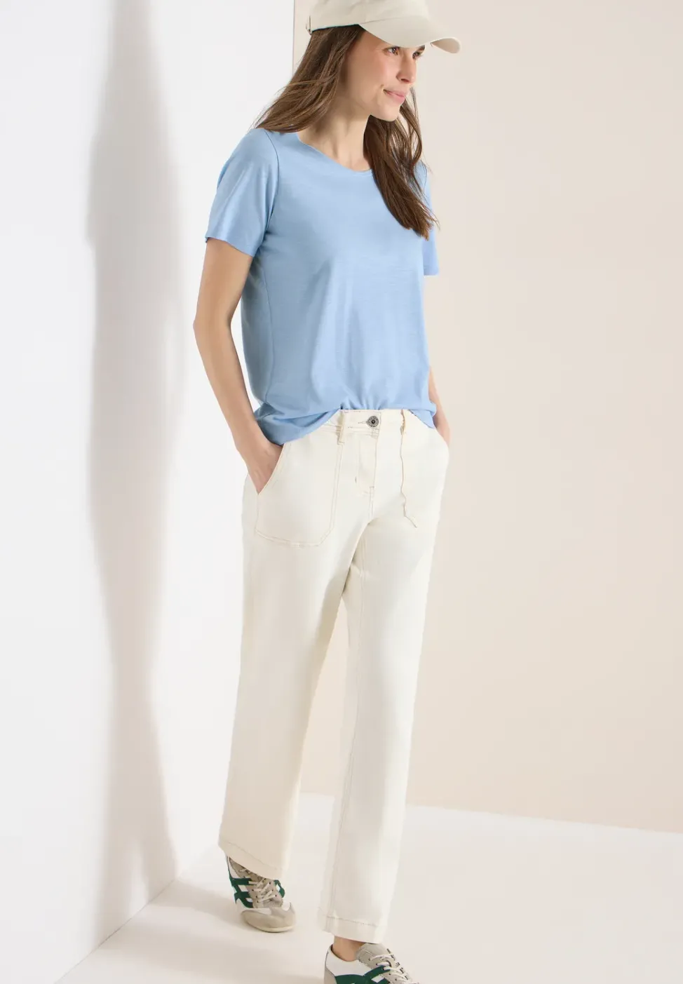 Basic T-Shirt mit Rundhals in Unifarbe