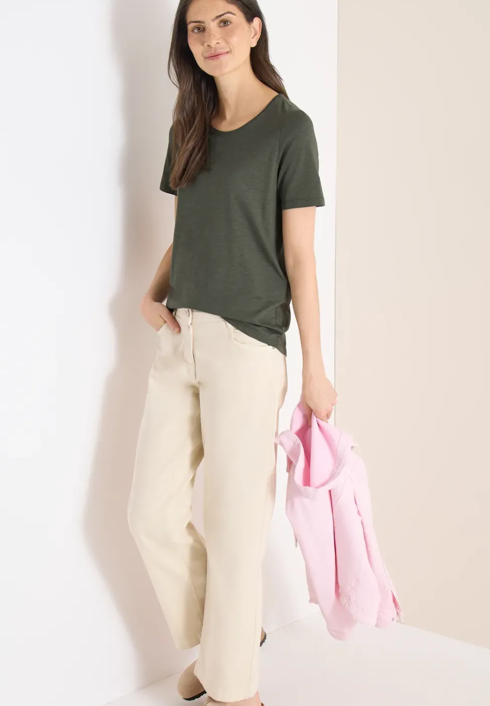 Basic T-Shirt mit Rundhals in Unifarbe