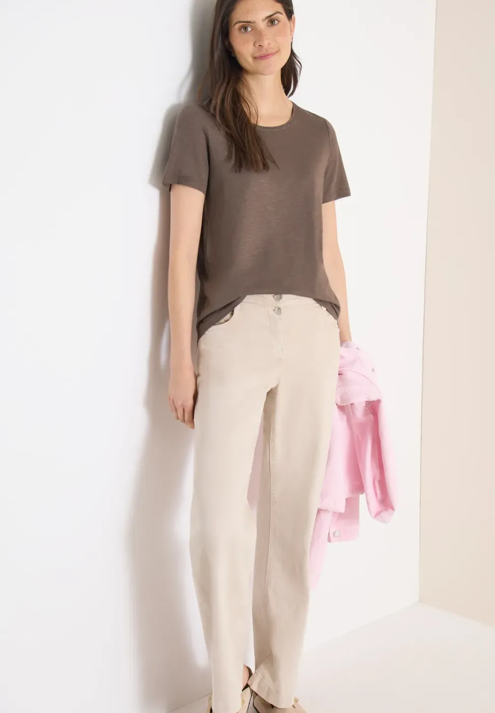 Basic T-Shirt mit Rundhals in Unifarbe