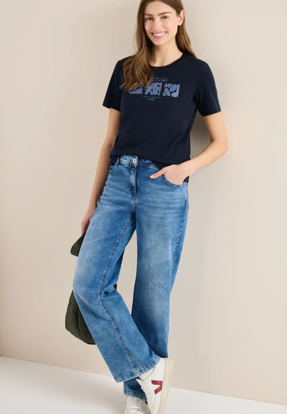 Basic T-Shirt mit Rundhals und Print