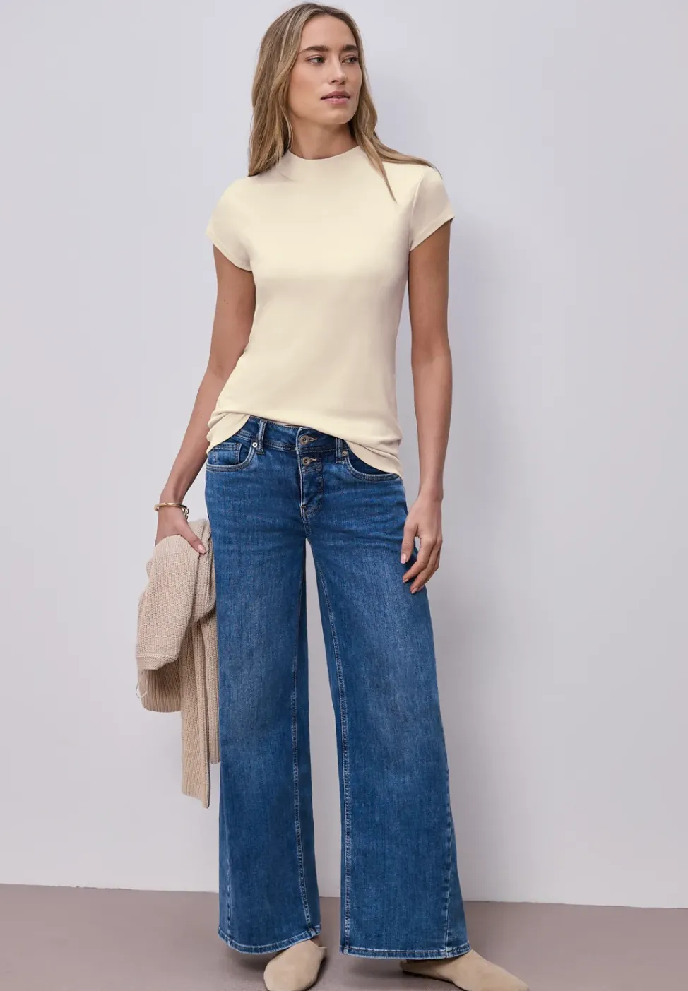 Basic T-Shirt mit Turtle Neck