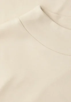 Basic T-Shirt mit Turtle Neck