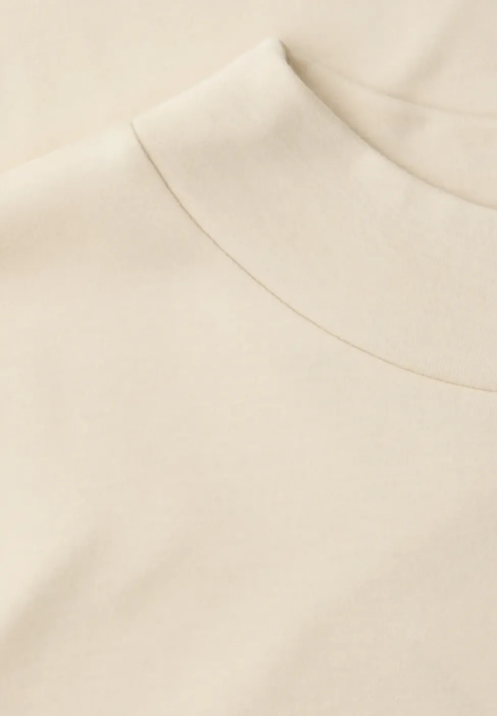 Basic T-Shirt mit Turtle Neck