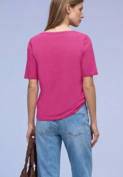 Basic T-Shirt mit U-Boot-Ausschnitt