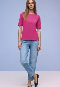 Basic T-Shirt mit U-Boot-Ausschnitt