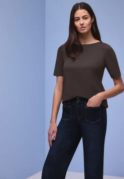 Basic T-Shirt mit U-Boot-Ausschnitt