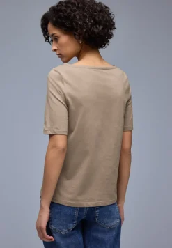 Basic T-Shirt mit U-Boot-Ausschnitt